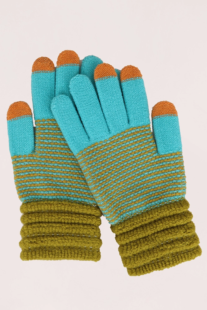 Multi Color Knit Pattern Gloves