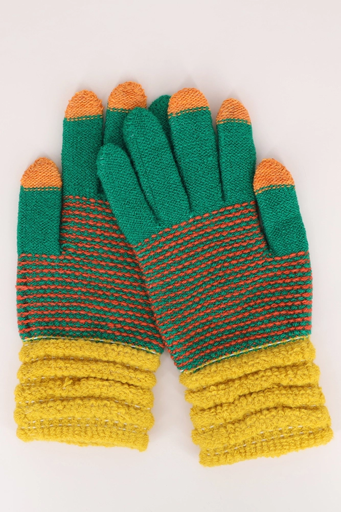 Multi Color Knit Pattern Gloves